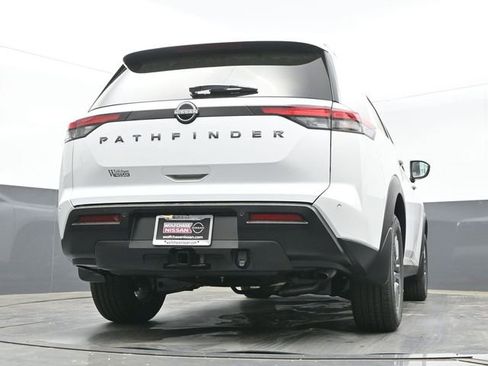 New 2026 Nissan Pathfinder SV w/ SV Premium Package FWD image 23