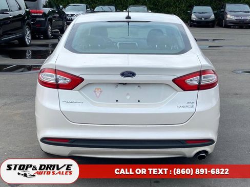 Used 2014 Ford Fusion SE w/ Equipment Group 502A image 4