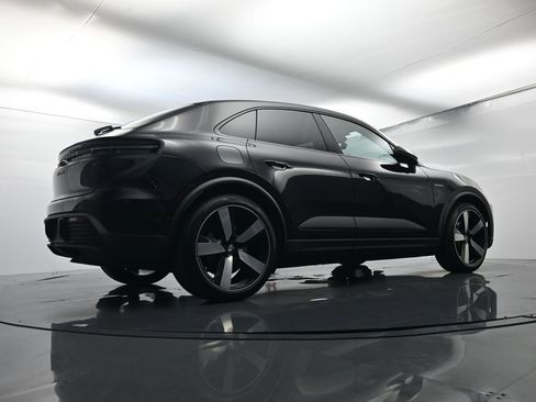 Certified 2024 Porsche Macan 4 Electric image 53