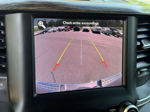 Used 2019 RAM 1500 Laramie AWD/4WD image 5