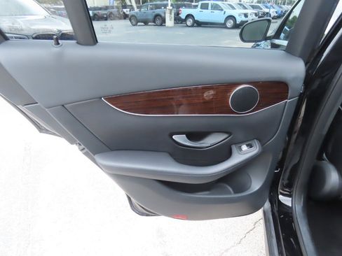 Used 2016 Mercedes-Benz GLC 300 image 20