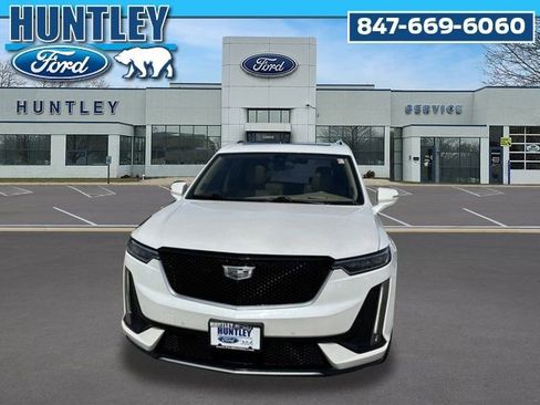 Used 2024 Cadillac XT6 Sport w/ LPO, Onyx Lite Package AWD/4WD image 3