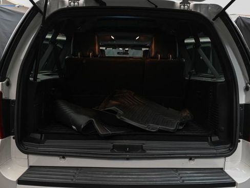 Used 2017 Ford Expedition Max Platinum AWD/4WD image 19