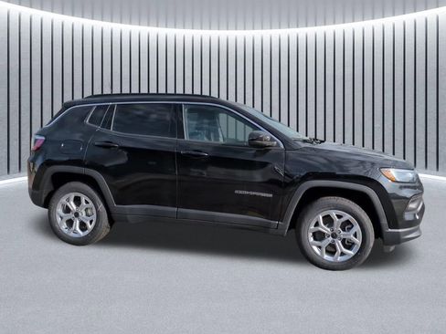 New 2026 Jeep Compass Latitude AWD/4WD image 3