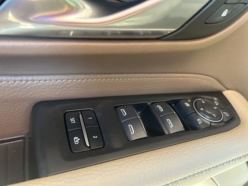 Used 2024 GMC Yukon Denali w/ Advanced Technology Package image 16