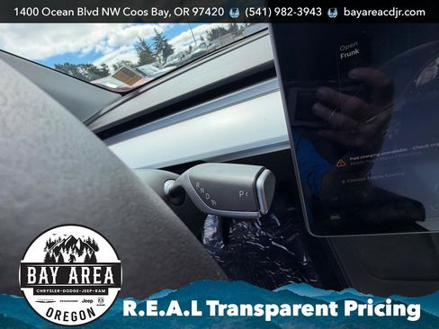 Used 2021 Tesla Model Y Long Range AWD/4WD image 23
