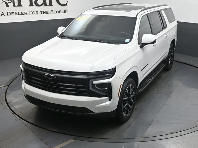 Used 2025 Chevrolet Suburban RST w/ Comfort Package AWD/4WD image 50