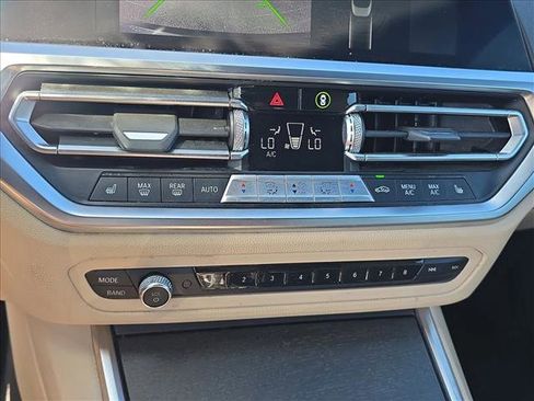 Used 2022 BMW 430i xDrive Convertible w/ Convenience Package AWD/4WD image 11