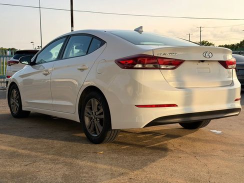 Used 2018 Hyundai Elantra SEL image 5