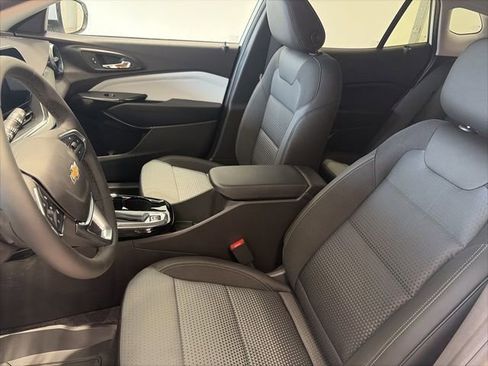 New 2026 Chevrolet Trax LT w/ Driver Confidence Package image 10