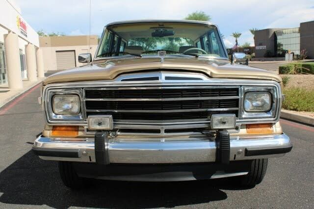 Used 1990 Jeep Grand Wagoneer AWD/4WD image 10
