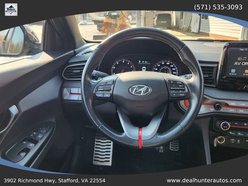 Used 2020 Hyundai Veloster Turbo FWD image 28