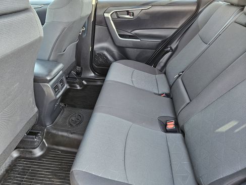 Certified 2024 Toyota RAV4 XLE w/ Convenience Package image 30