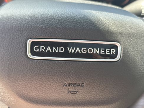 New 2026 Jeep Grand Wagoneer L 4WD w/ Premium Group I image 28