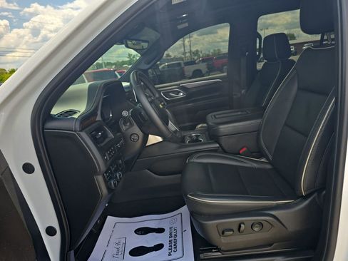 Used 2024 Chevrolet Tahoe Premier AWD/4WD image 28