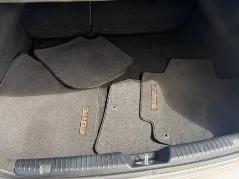 Used 2015 Kia Forte LX FWD image 20