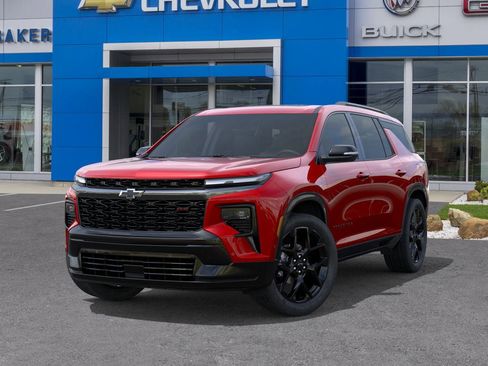 Certified 2024 Chevrolet Traverse RS w/ LPO, Floor Liner Package image 6