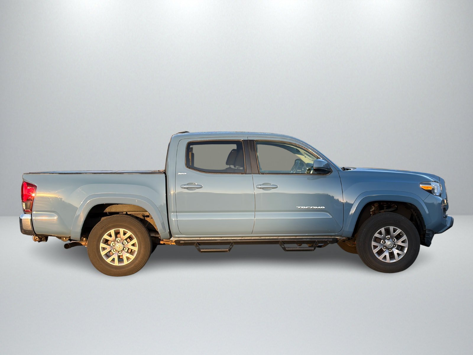 Used 2019 Toyota Tacoma SR5 AWD/4WD image 6