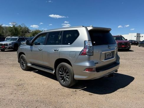 Used 2021 Lexus GX 460 Premium w/ Premium Package AWD/4WD image 3