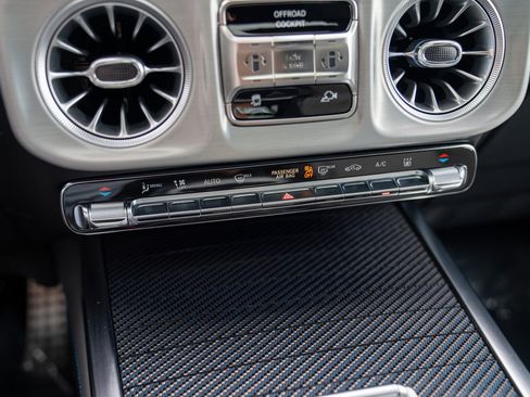 Used 2025 Mercedes-Benz G 580 w/ EQ Technology image 21