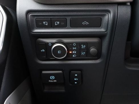 Used 2022 Ford F150 Raptor w/ Raptor 37 Performance Package image 32