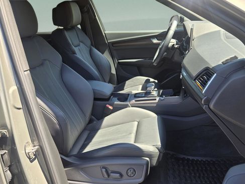 Used 2023 Audi Q5 2.0T Premium w/ Convenience Package AWD/4WD image 25