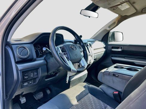 Used 2018 Toyota Tundra SR5 AWD/4WD image 22