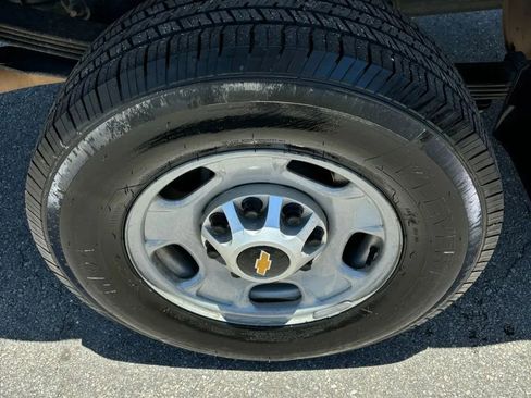 Used 2019 Chevrolet Silverado 2500 W/T AWD/4WD image 33