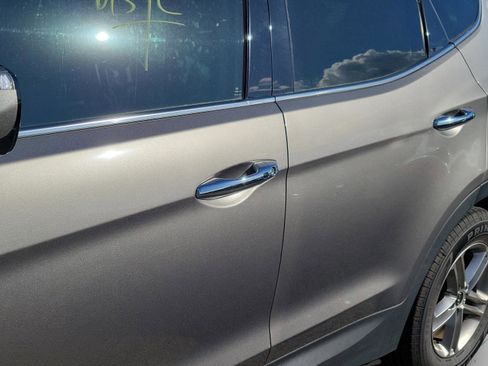 Used 2018 Hyundai Santa Fe Sport FWD image 28