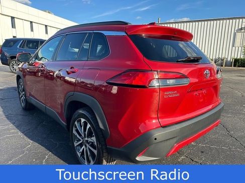 Used 2023 Toyota Corolla Cross XLE image 10