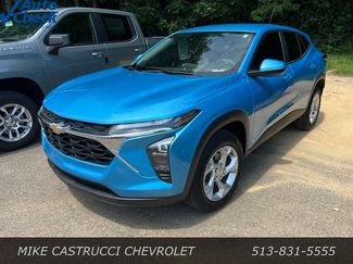 Used 2025 Chevrolet Trax LS w/ LS Convenience Package FWD video 1