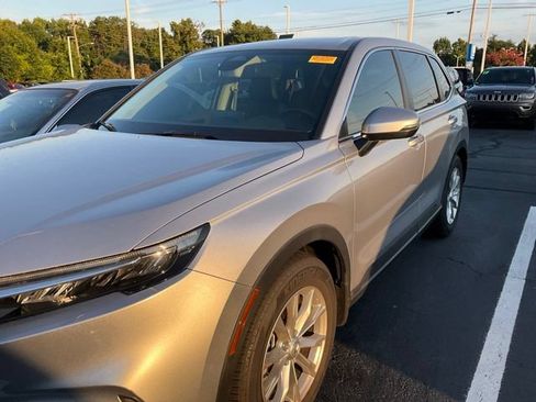 Used 2025 Honda CR-V EX-L image 12