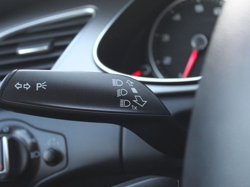 Used 2015 Audi A4 2.0T Premium w/ Audi MMI Navigation image 28