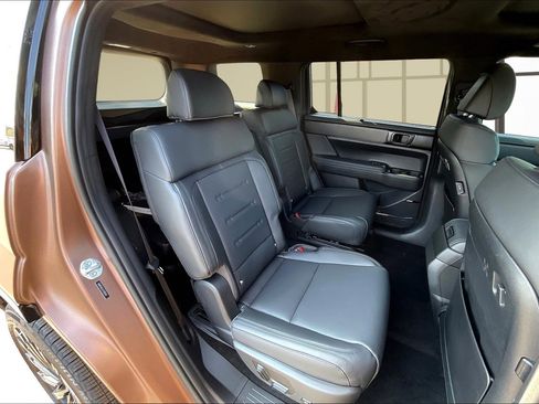 New 2026 Hyundai Santa Fe Calligraphy image 9