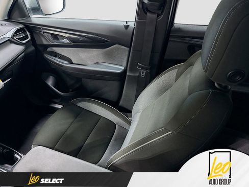 Used 2025 Chevrolet TrailBlazer LT image 21