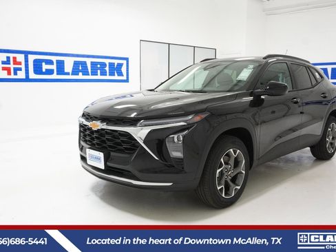 New 2026 Chevrolet Trax LT w/ Driver Confidence Package image 1