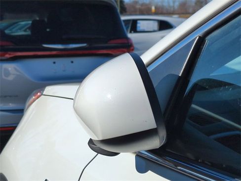 Used 2020 Kia Sportage LX image 10