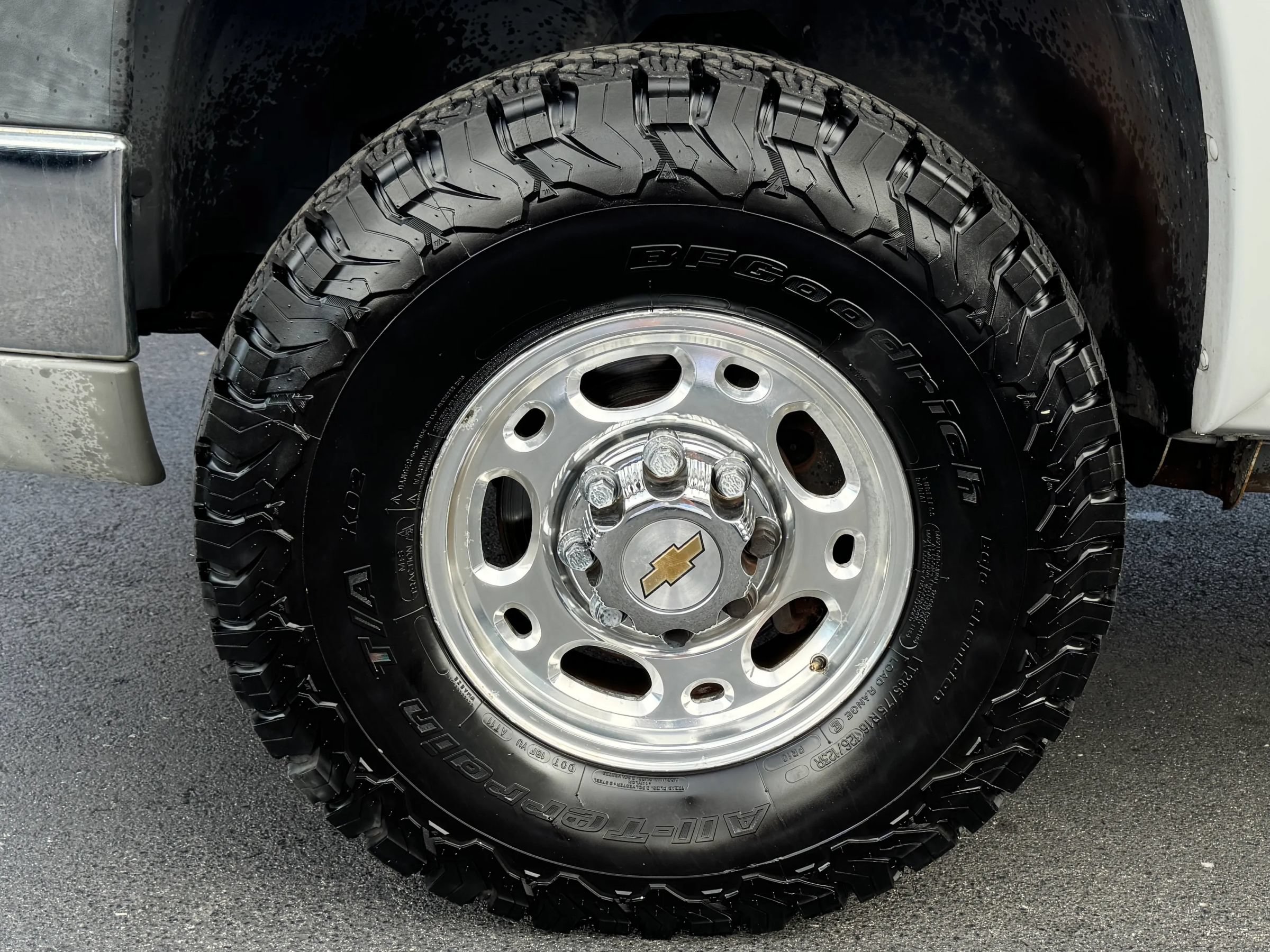 Used 2005 Chevrolet Silverado 2500 LS RWD image 10