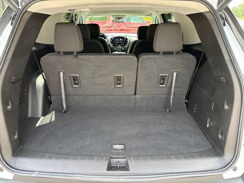 Used 2021 Chevrolet Traverse LT AWD/4WD image 13