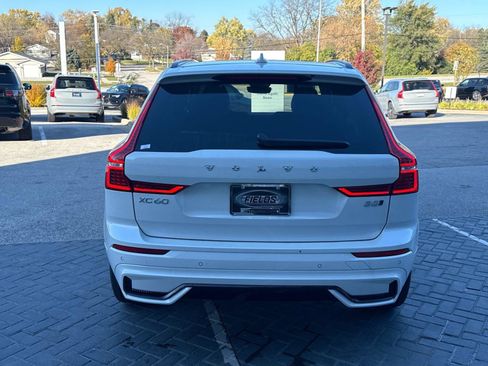 Used 2025 Volvo XC60 B5 Plus image 6