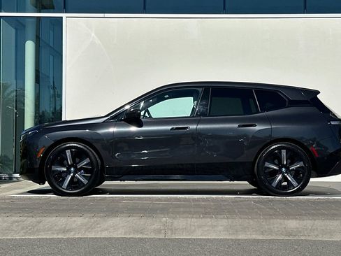 Used 2023 BMW iX M60 w/ Executive Package image 6