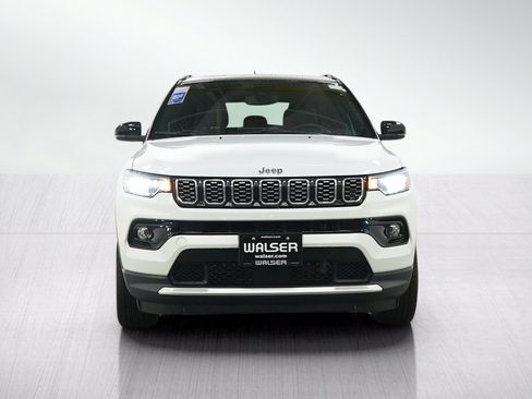 Used 2024 Jeep Compass Limited w/ Sun and Sound Group AWD/4WD image 8
