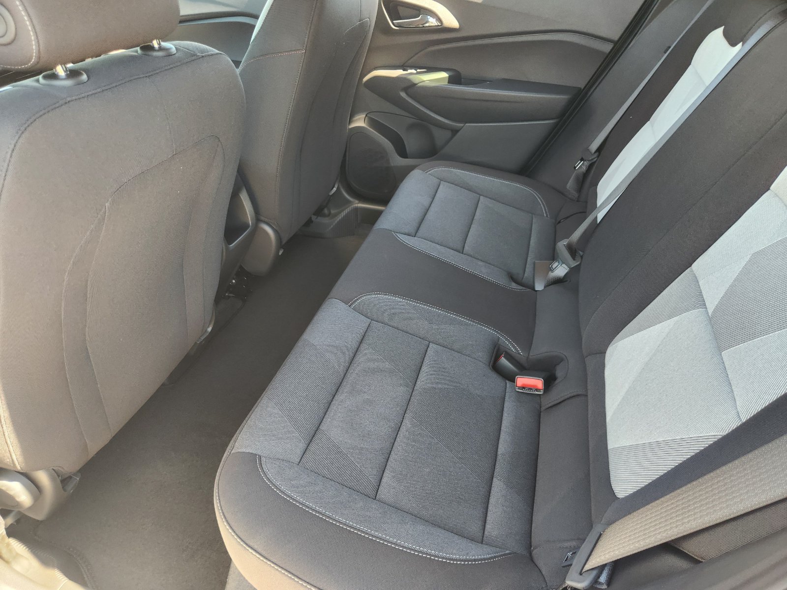 New 2026 Chevrolet Trax RS w/ Driver Confidence Package FWD image 24