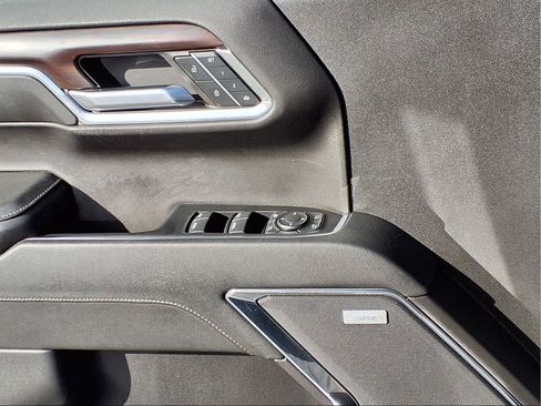 Used 2024 GMC Sierra 1500 SLT w/ SLT Premium Package image 16