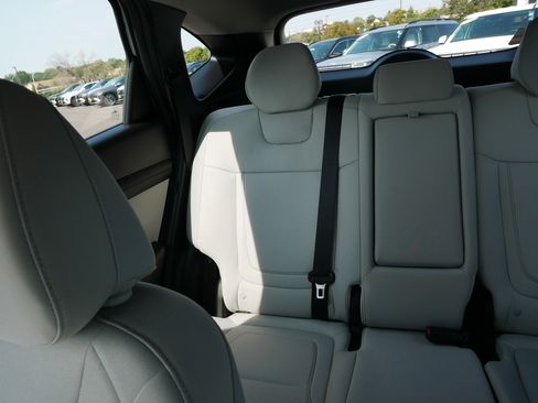 Certified 2025 Hyundai Tucson SE image 12