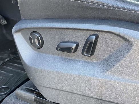 Used 2018 Volkswagen Atlas SE FWD image 17