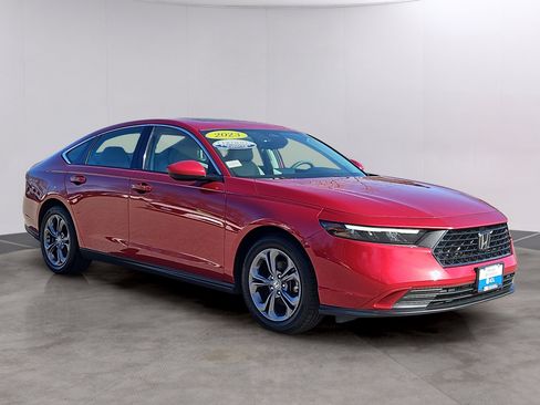 Certified 2023 Honda Accord EX image 25
