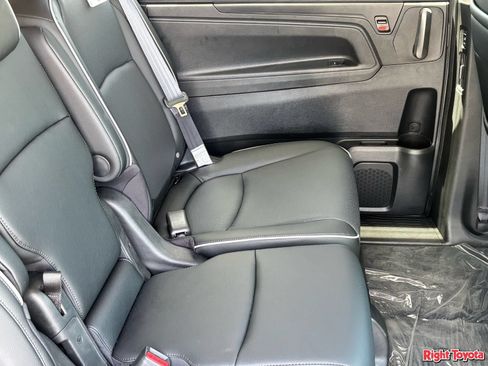 Used 2026 Honda Odyssey Elite image 14