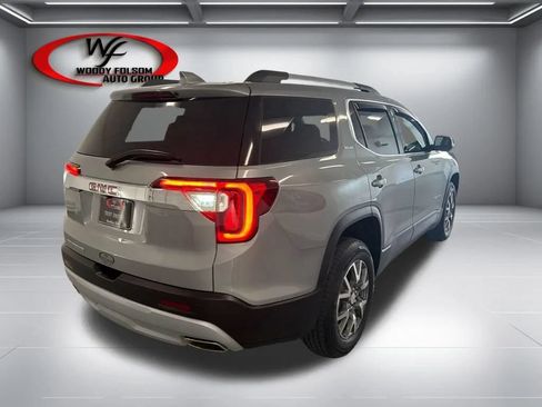 Used 2023 GMC Acadia SLE w/ Driver Convenience Package FWD image 6