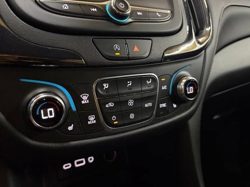Used 2022 Chevrolet Equinox RS FWD image 61